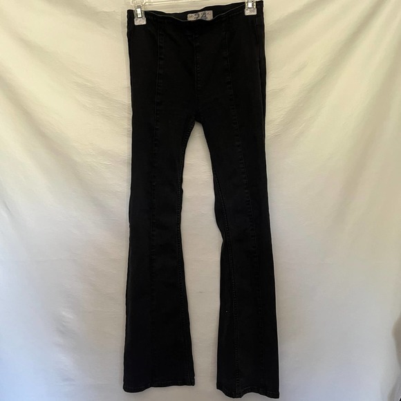 Free People We the Free Flare Pull-On Womens Jeans Size 24 Black Front Seam - Picture 10 of 11